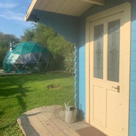 Ceridwen Glamping, Double Decker Bus And Yurts Ξενοδοχείο Llandysul Εξωτερικό φωτογραφία